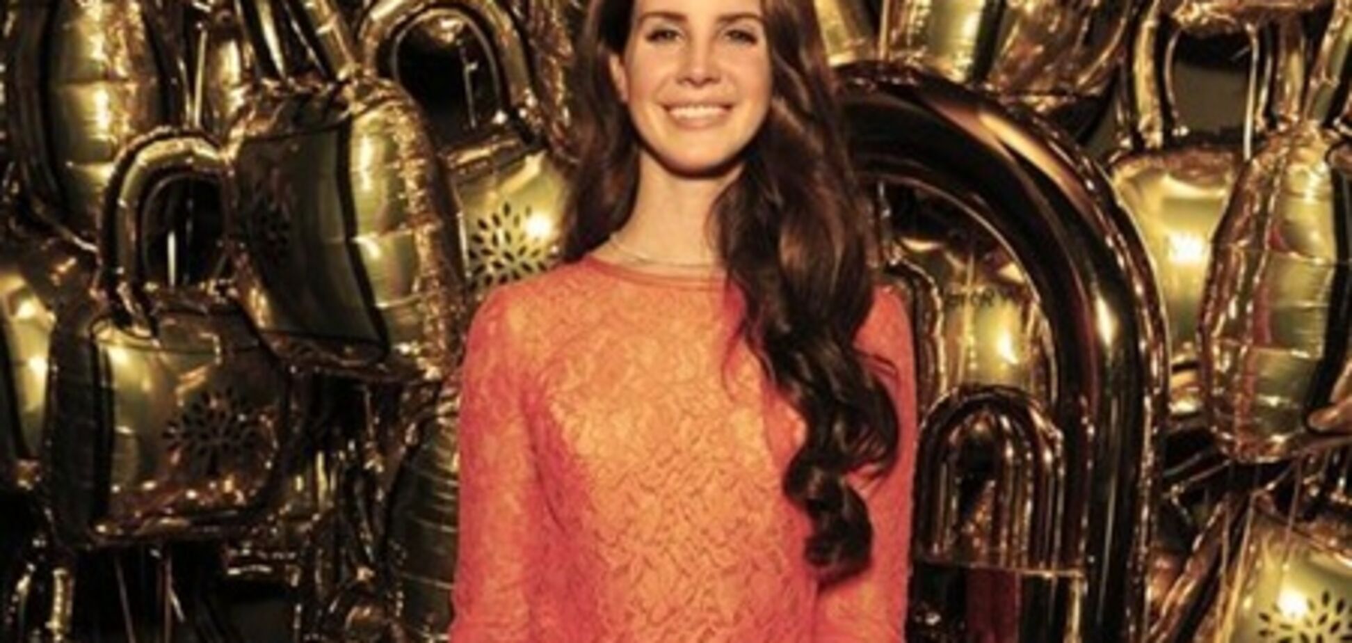 Лана Дель Рей исполнила Million Dollar Man. Видео