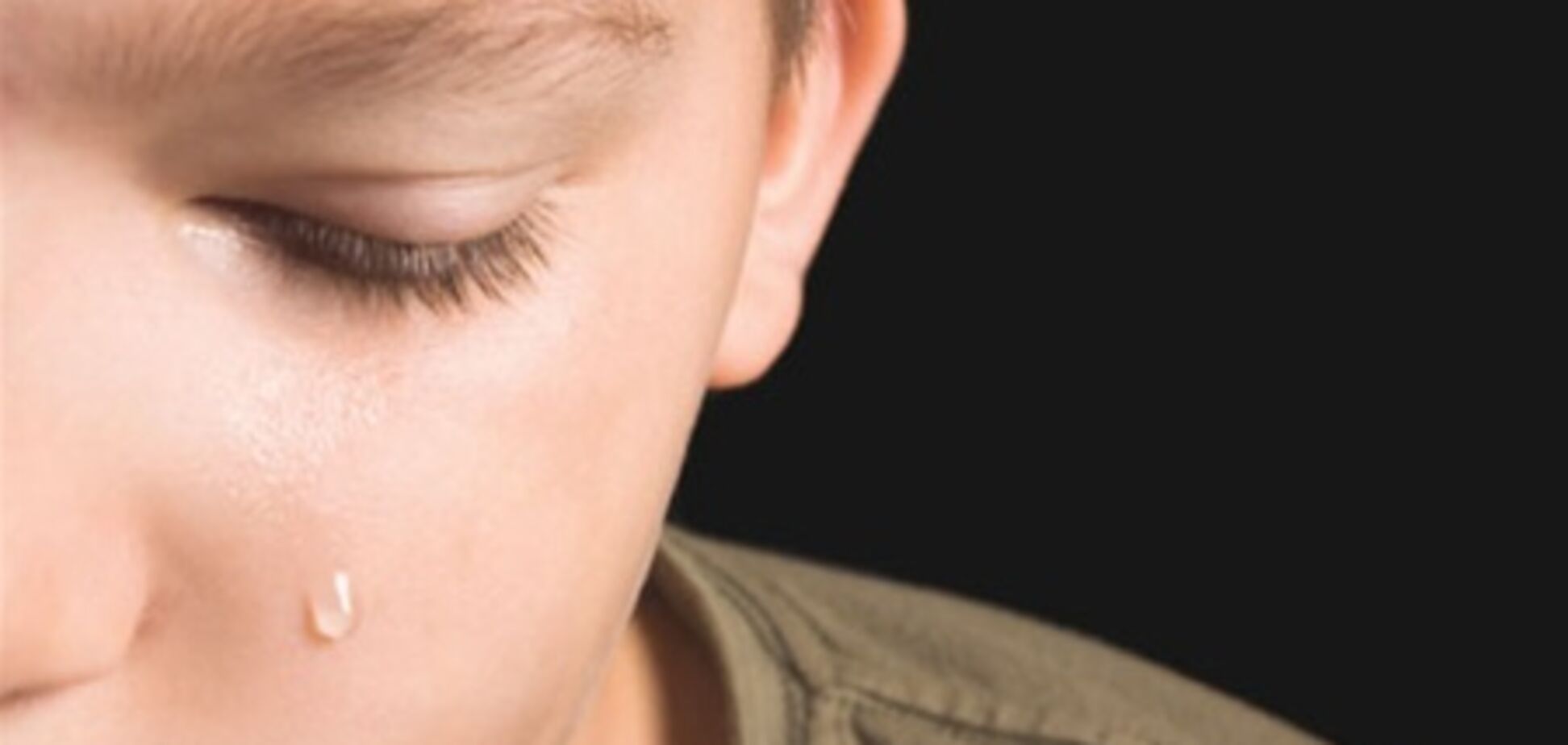 В Житомире учительница чуть не оторвала первокласснику ухо