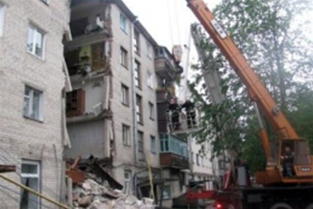 В Луцке рухнул 5-этажный дом. Добавлено фото и видео