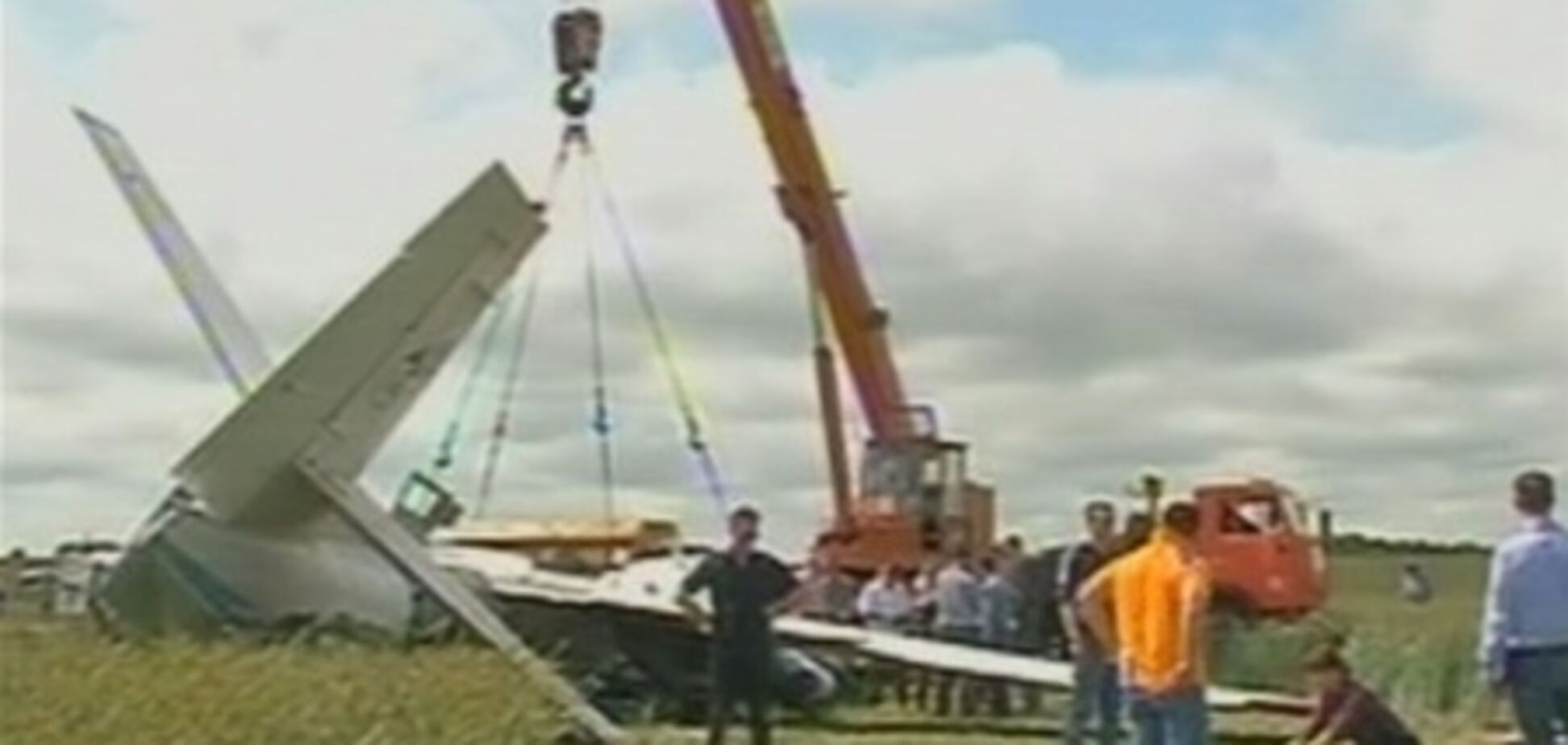 Трое пострадавших при аварии самолета под Киевом в тяжелом состоянии