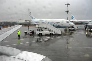 "Борисполь" из-за непогоды переносит рейсы в Днепропетровск