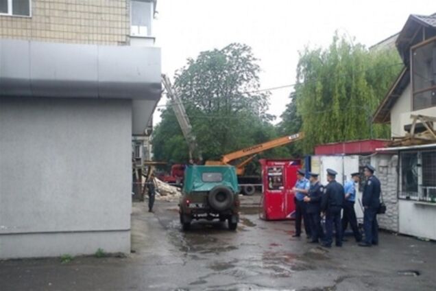 Под завалами дома в Луцке найдено тело второго погибшего