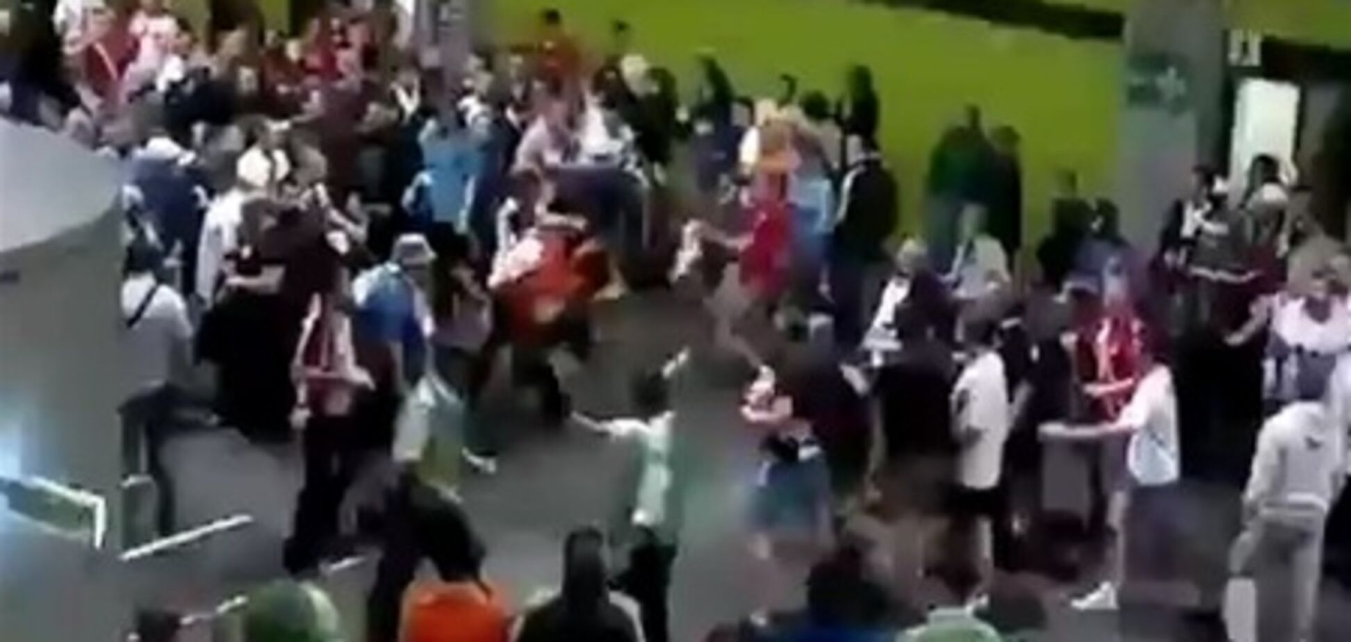 Визначено причина бійки між росіянами і стюардами у Вроцлаві