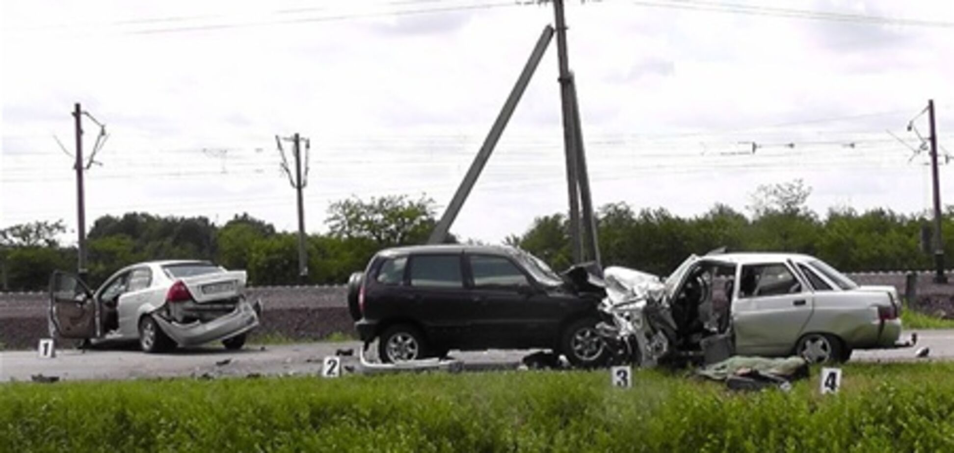 Ситуация на дорогах за 10 июня: 102 ДТП, 13 погибших