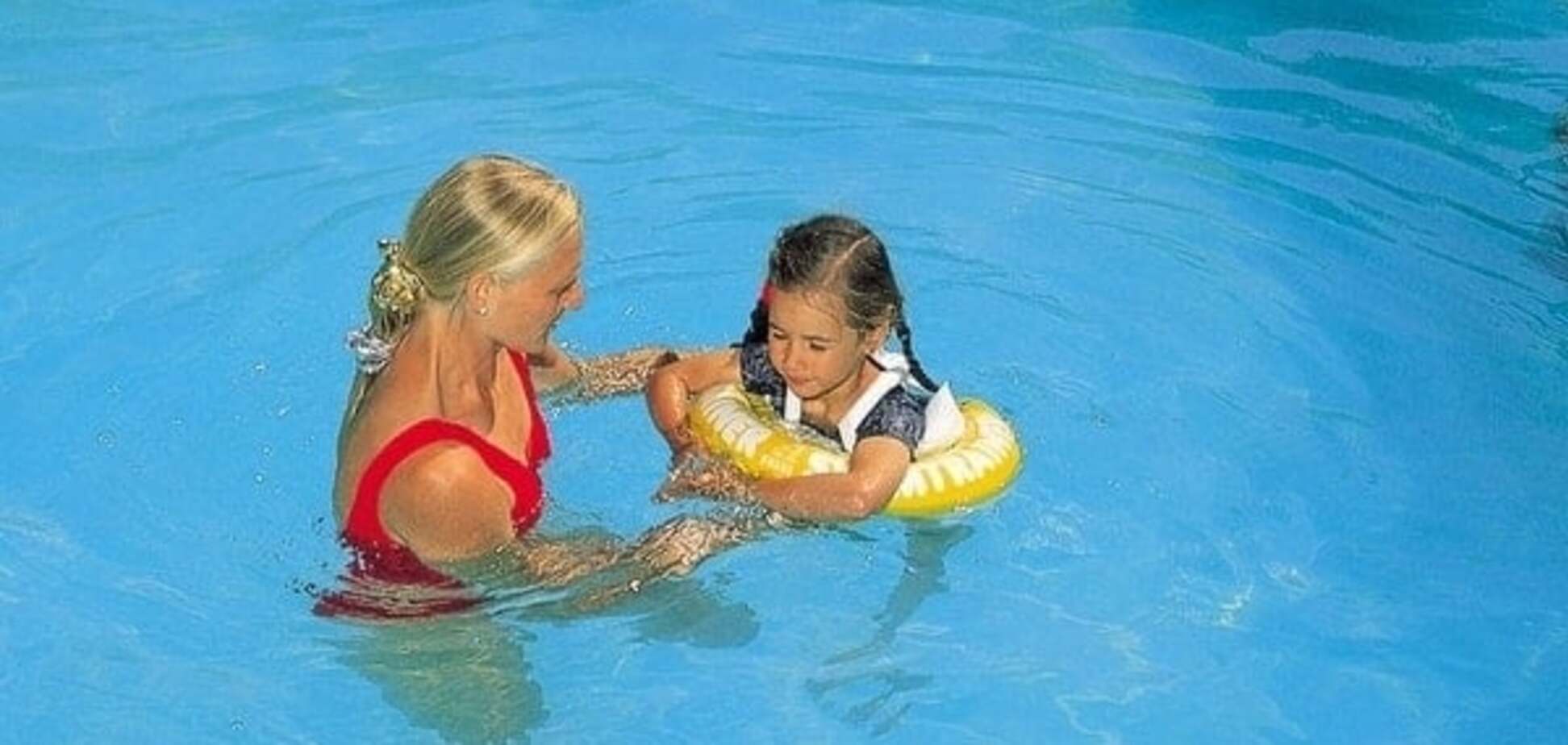 Помогите своему ребенку преодолеть страх перед водой – научите его плавать!