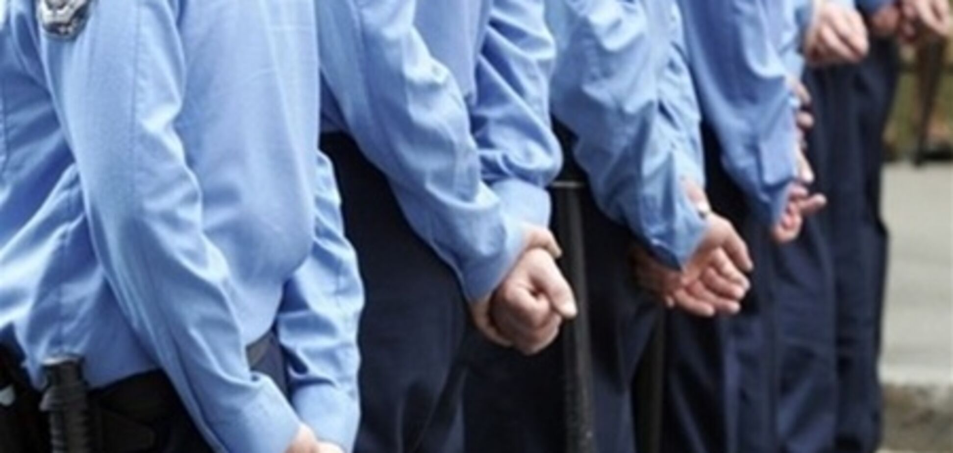 Подробности задержания киевских фанов и активисток Femen