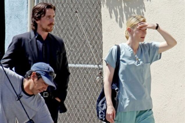 Кристиан Бэйл ищет любовь между Портман и Бланшетт