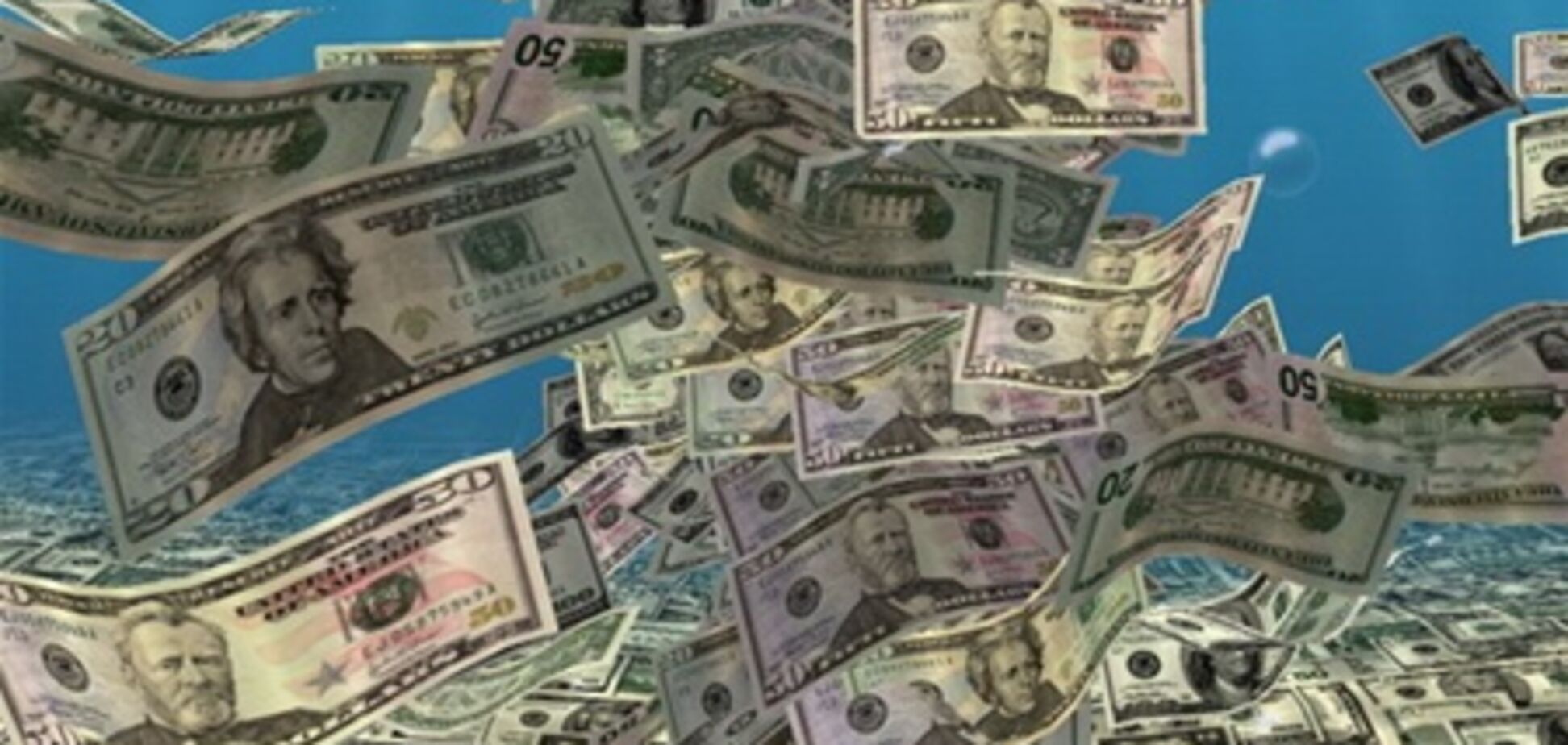 Наличный доллар подорожал почти на две копейки