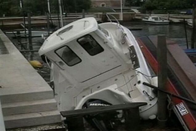 Мощный торнадо в Венеции раскидывал яхты, как спички