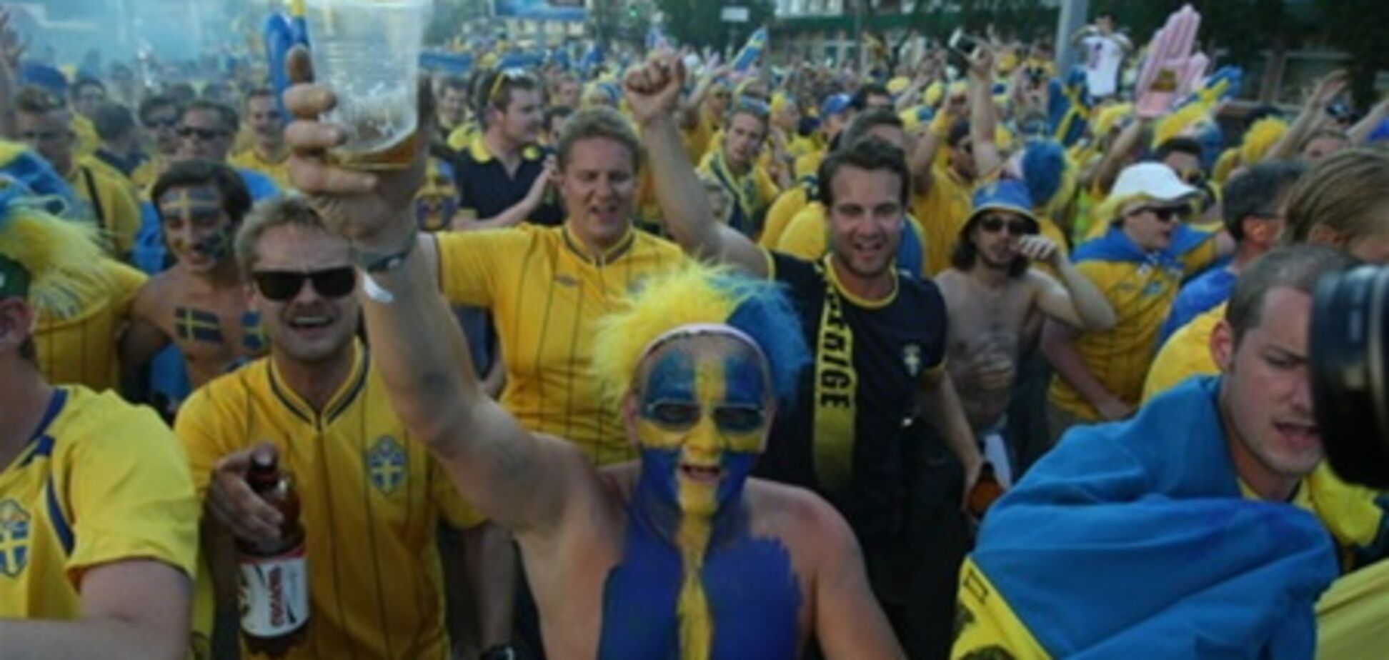 Правоохранители задержали воров, ограбивших шведских фанов
