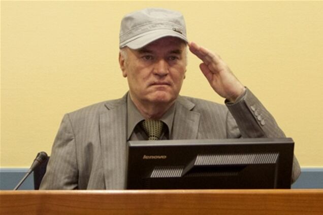 Суд над Младичем відкладено на невизначений термін