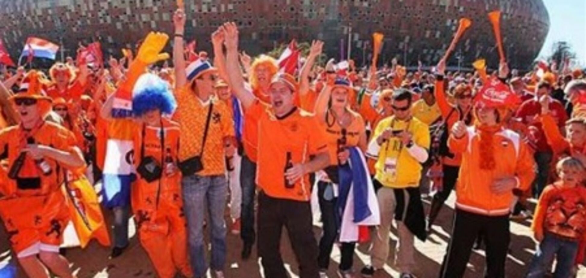 Іноземні вболівальники хочуть, щоб Євро-2012 тривало вічно