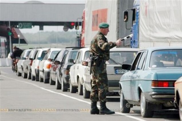 З початку Євро-2012 кордон України перетнули 4 млн осіб