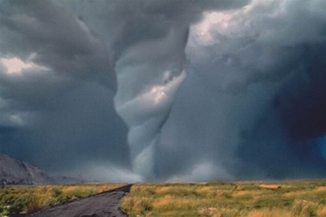 В Японии во время тайфуна 20 человек получили ранения 