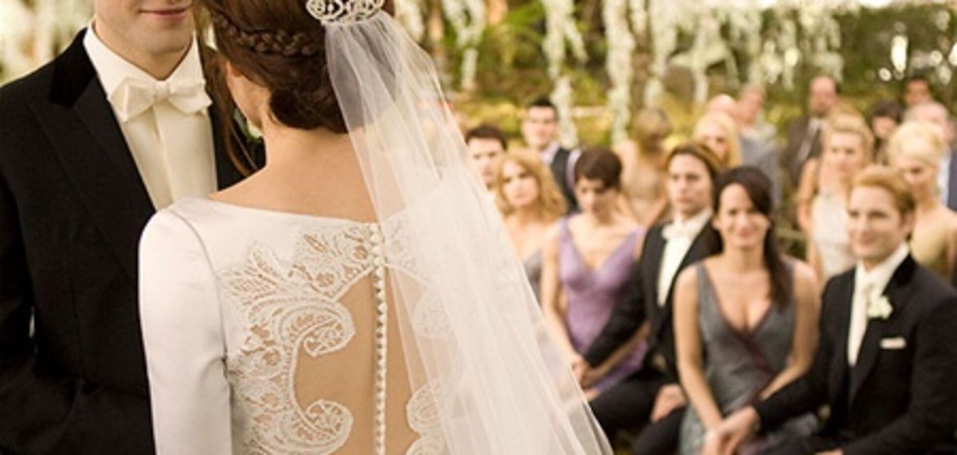 Паттинсон подарил Стюарт особое кольцо