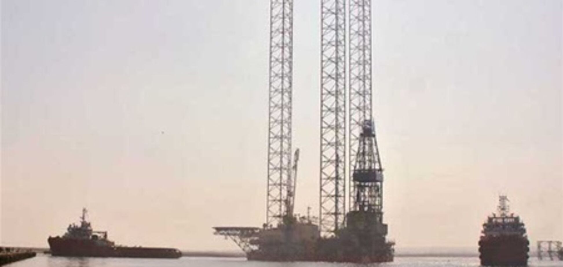 Буровая установка для добычи газа на черноморском шельфе получила название 'Незалежність'