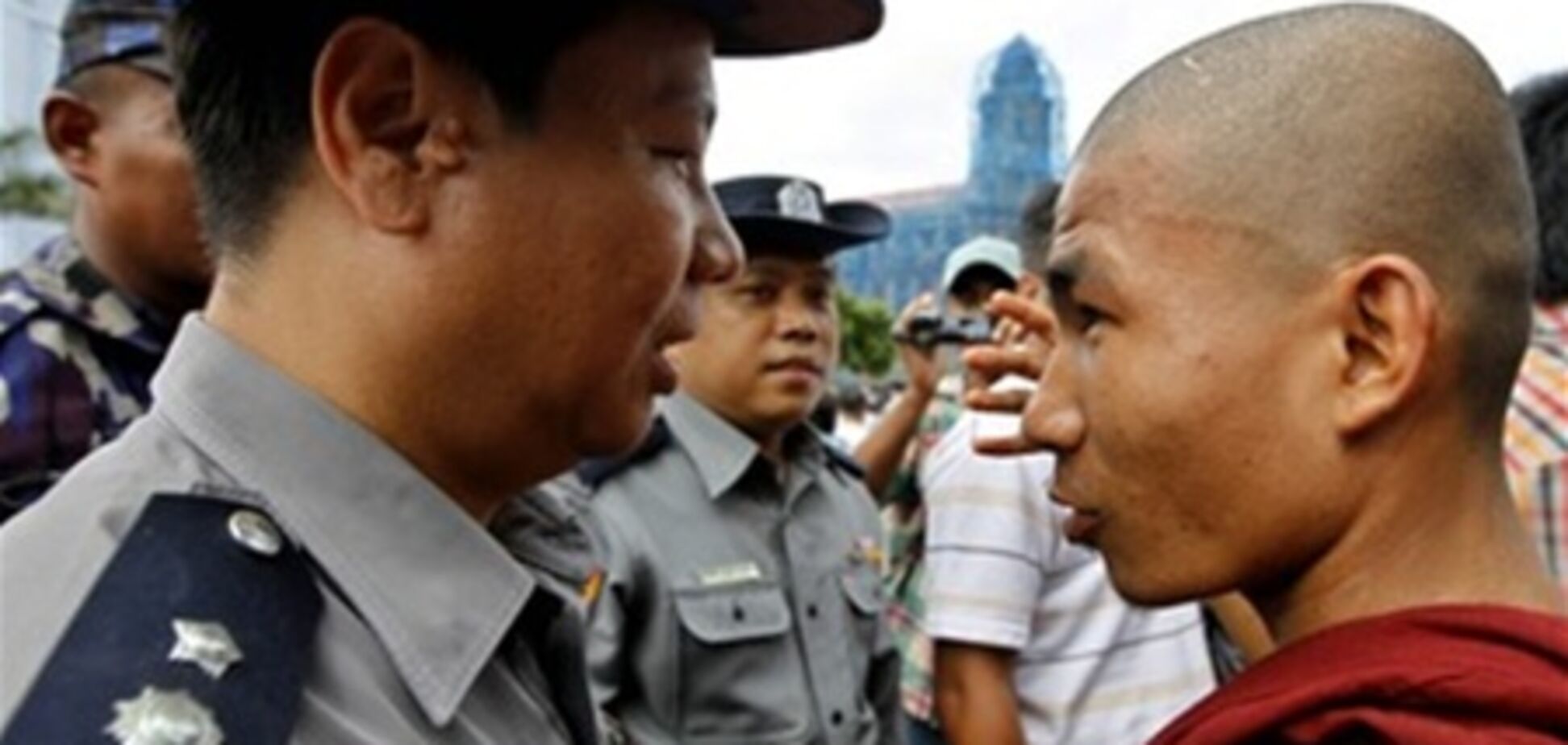 Заворушення в М'янмі: 80 загиблих