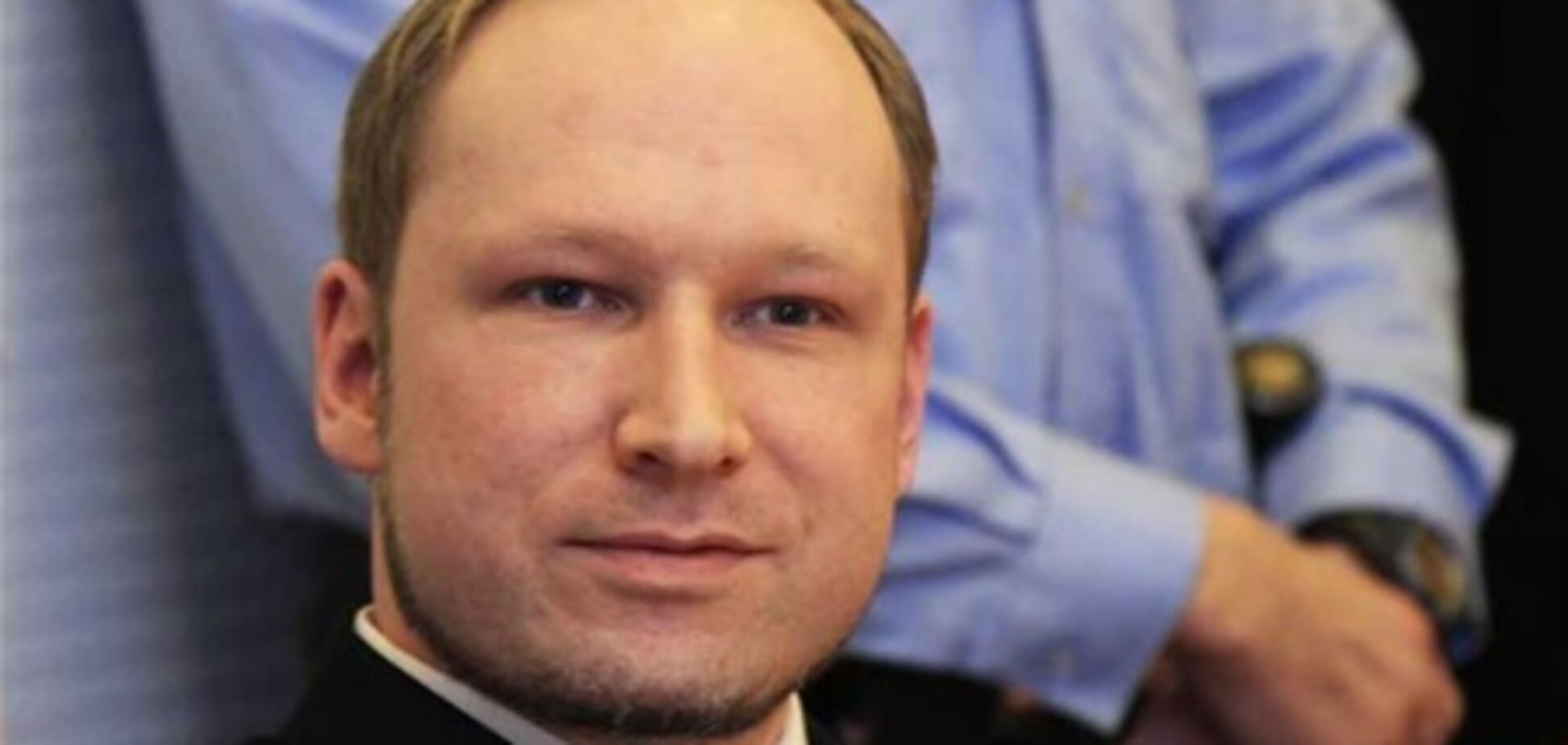 Прокуратура требует отправить Брейвика в психбольницу