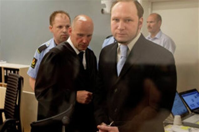 Защита потребовала для Брейвика минимального наказания