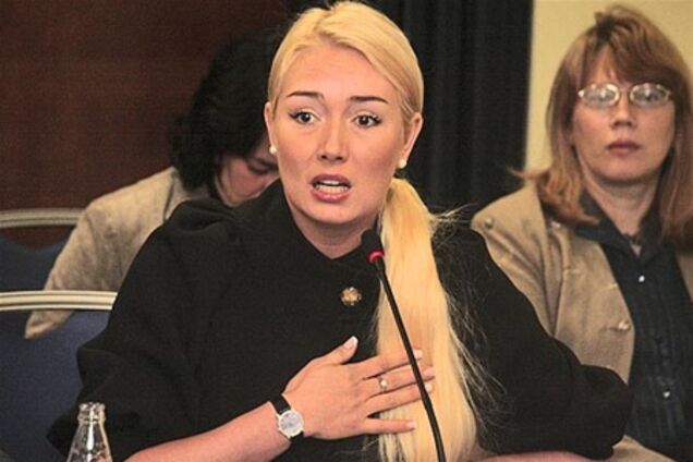 Розинская влюбилась в Ляшко