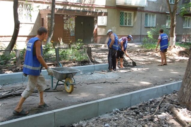 В Одессе началась масштабная программа по реконструкции дворов