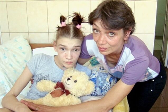 Маме Саши Поповой вернули документы дочери 