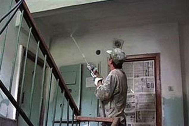 Киевские коммунальщики наживались на ремонтах подъездов