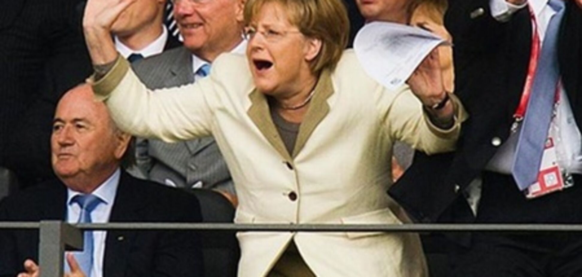 Меркель может приехать на финал Евро-2012 в Киев