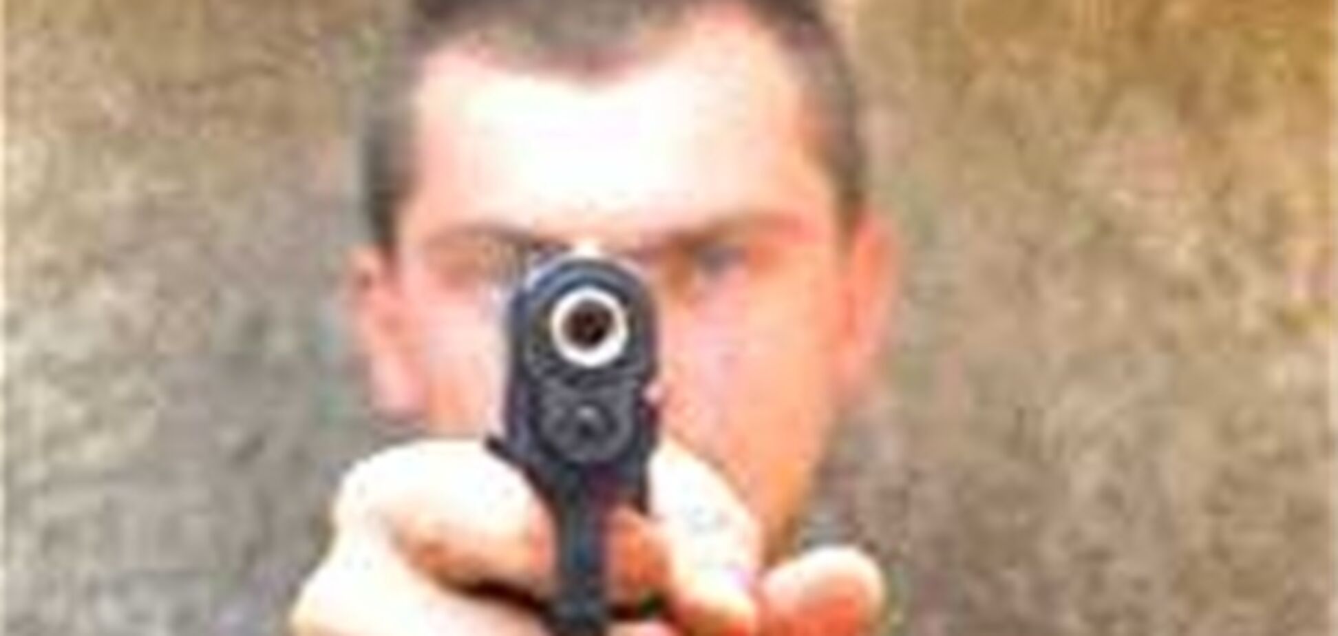 В Алуште посетитель бара выстрелил в голову официантке