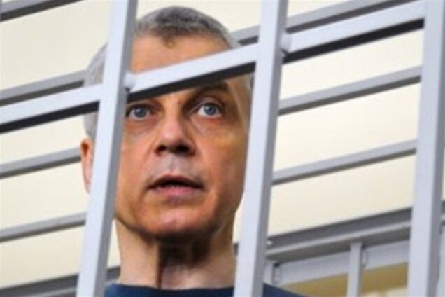 Иващенко в камеру поставили ортопедическую кровать