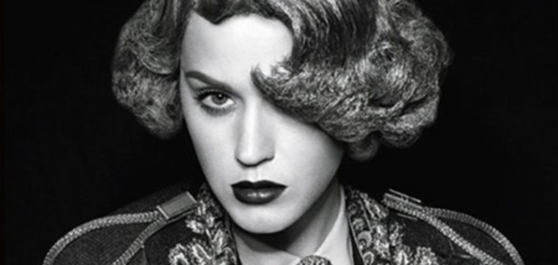 Кэти Перри примеряла стильное-ретро для Luomo Vogue. Фото