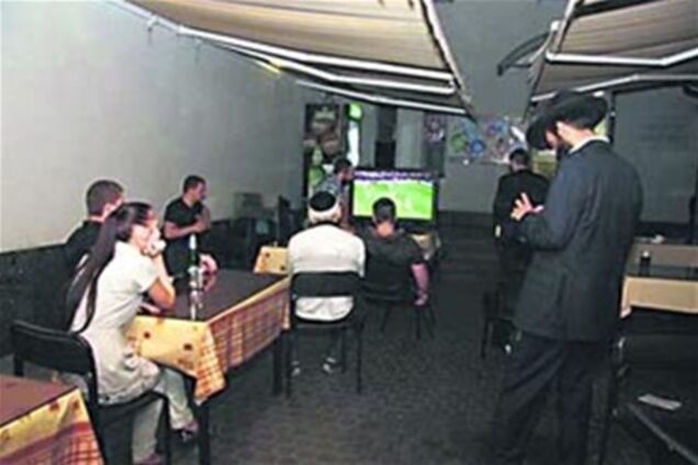 В Днепропетровске работает фан-зона в синагоге