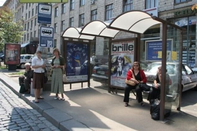 У Попова хотят привлечь $30 млн для обновления остановок в Киеве