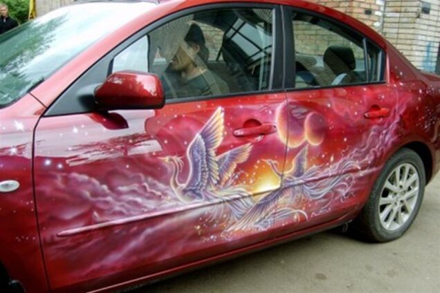 Ученые назвали самые привлекательные для птиц цвета автомобилей