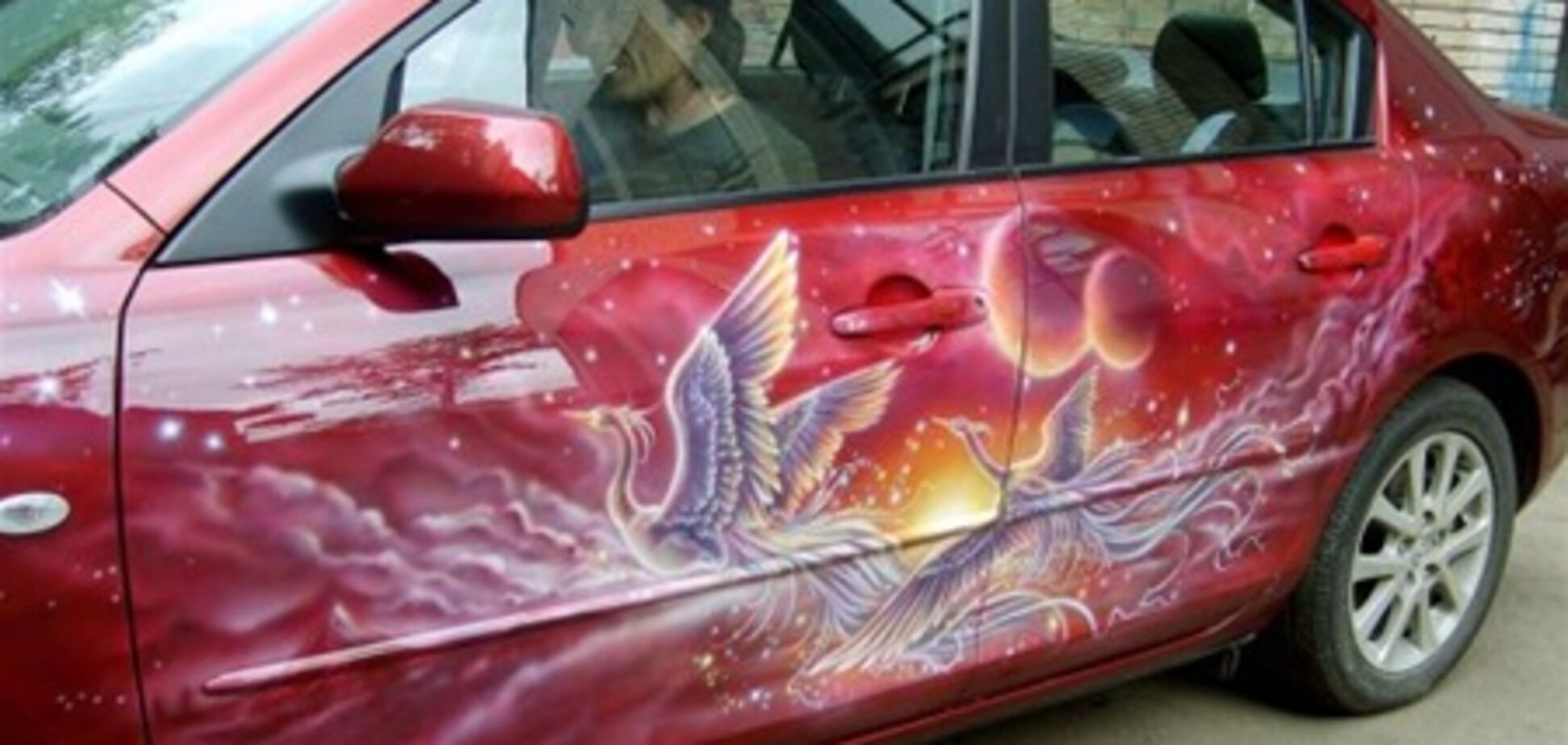 Ученые назвали самые привлекательные для птиц цвета автомобилей