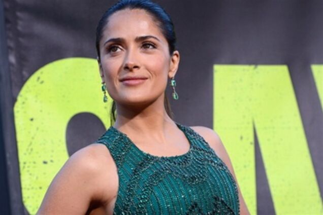 Изумрудный шик Сальмы Хайек