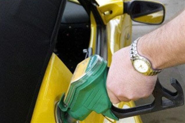 В Киеве предотвратили продажу фальсифицированного бензина