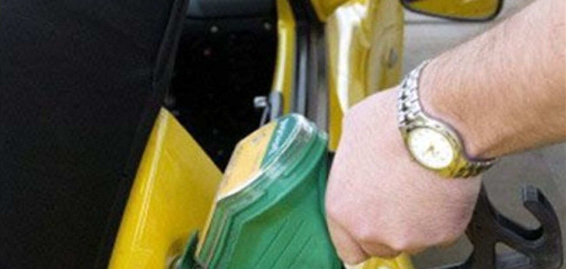 В Киеве предотвратили продажу фальсифицированного бензина