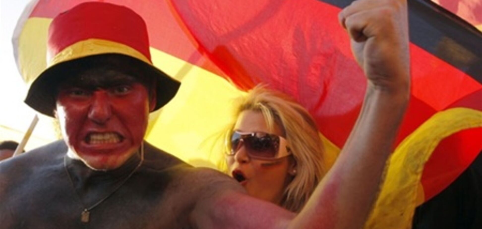 Болельщики Германии оказали своей сборной медвежью услугу