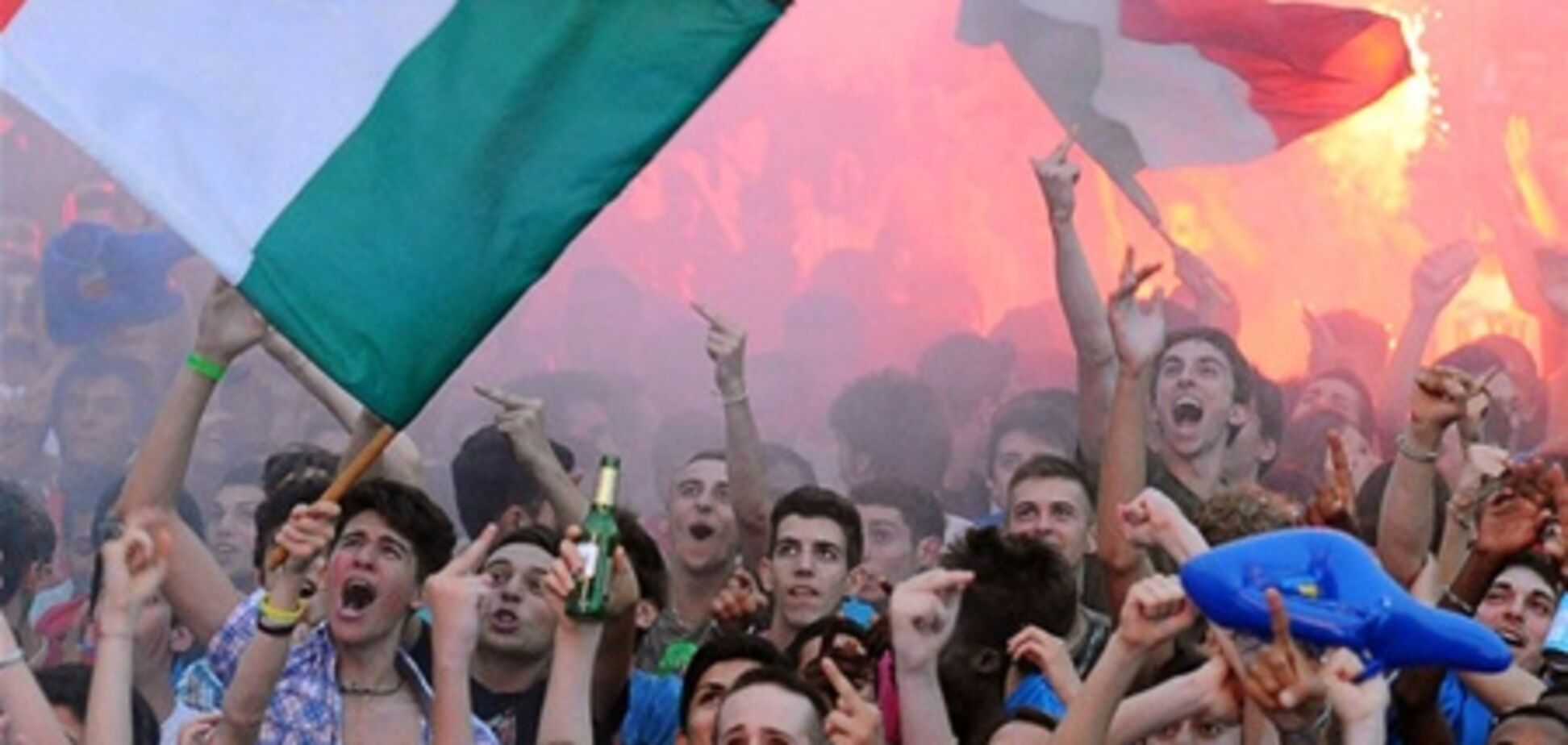 Италия - Германия: болельщики в лицах