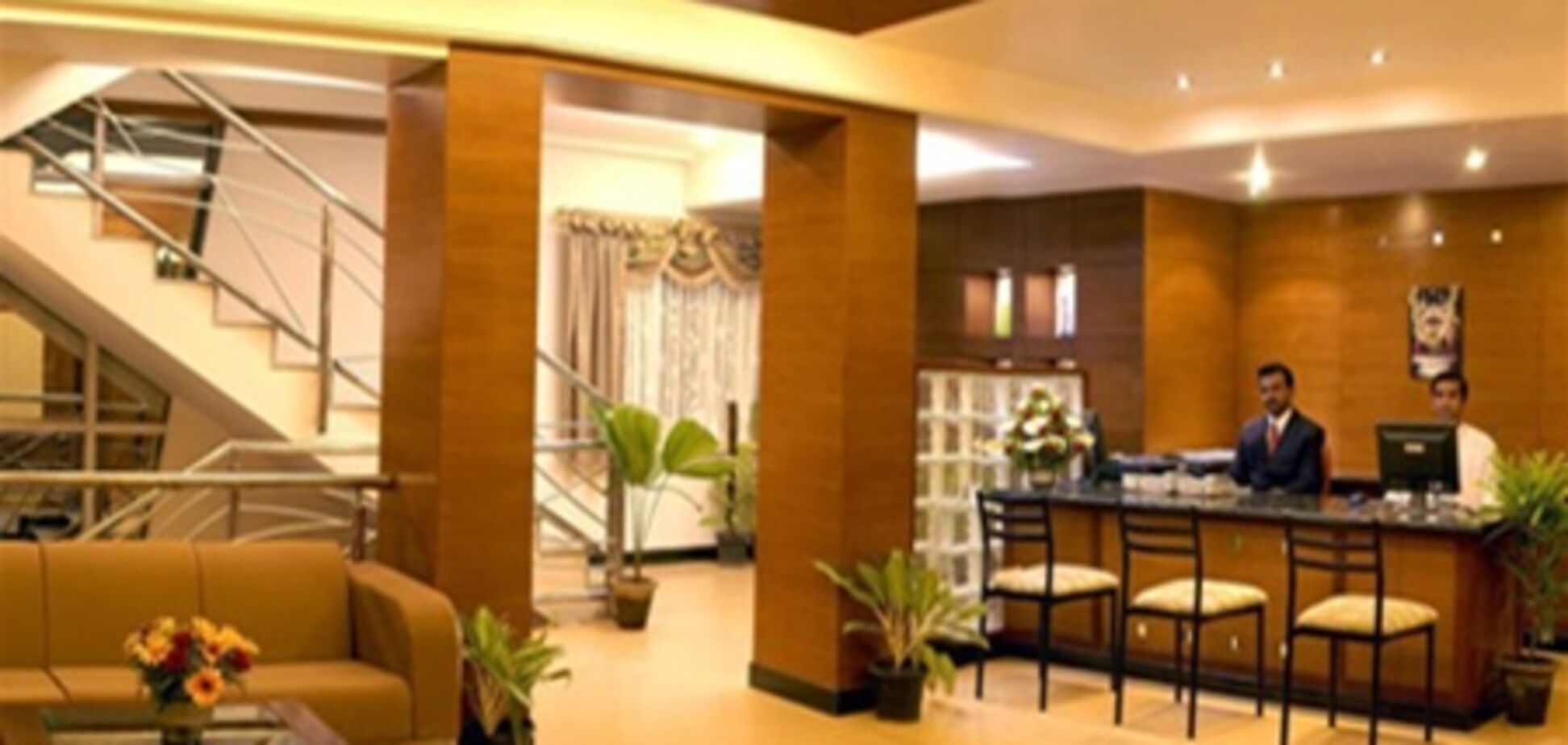 Отели могут выполнять офисную, торговую, развлекательную функции - эксперт