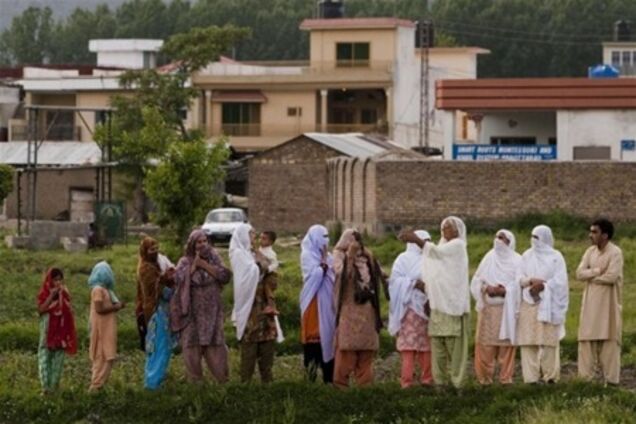 Пакистан депортирует из страны около миллиона афганцев-нелегалов