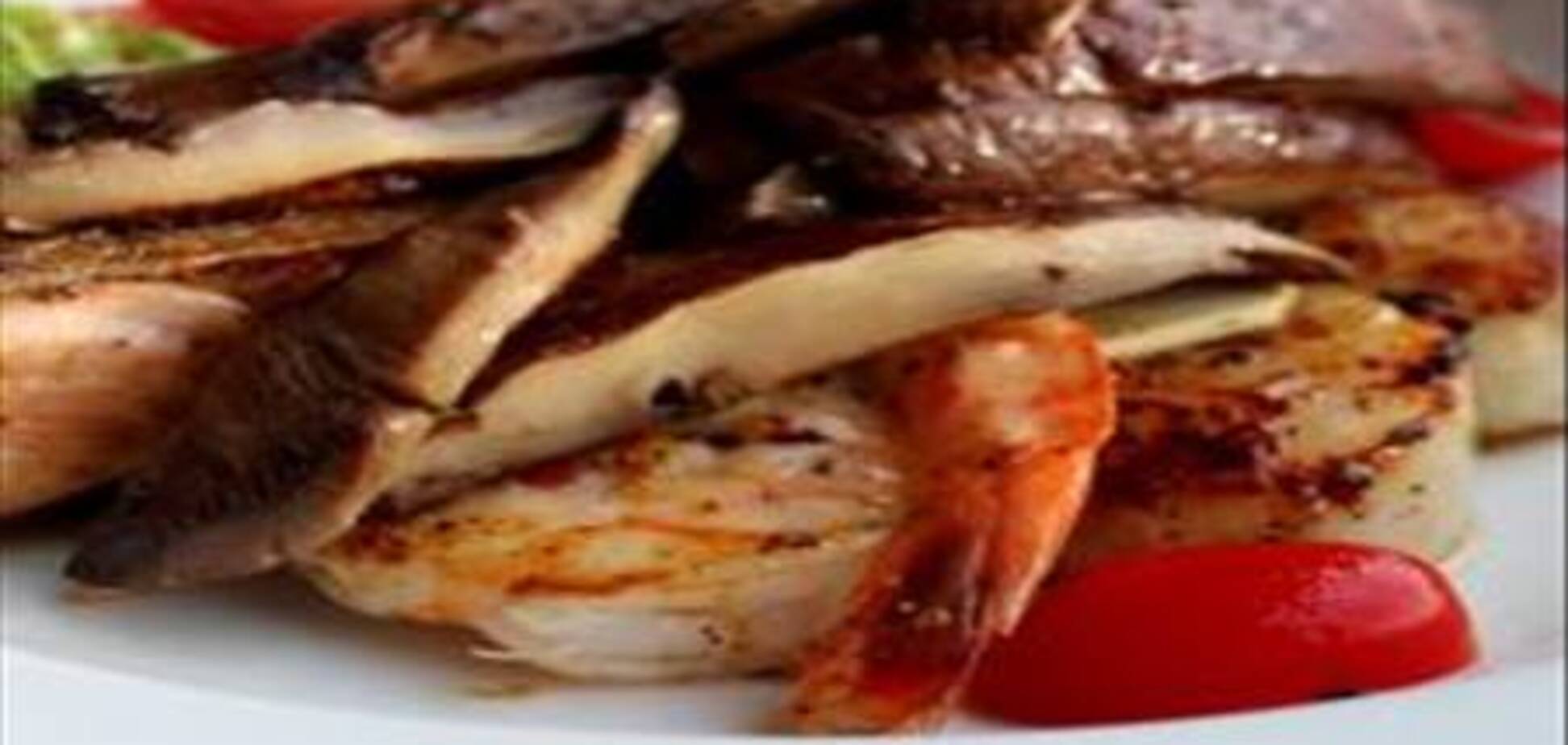 Семга с креветками и грибами