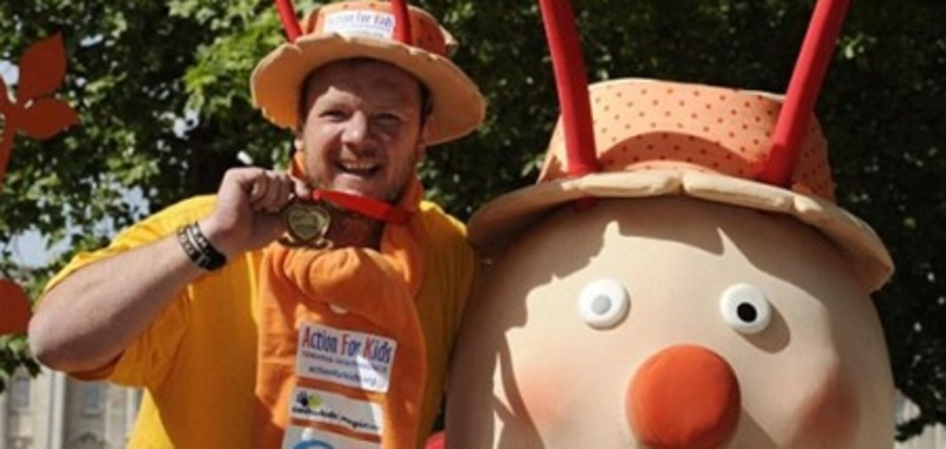 Житель Великобритании совершил марафонский забег в водолазном костюме