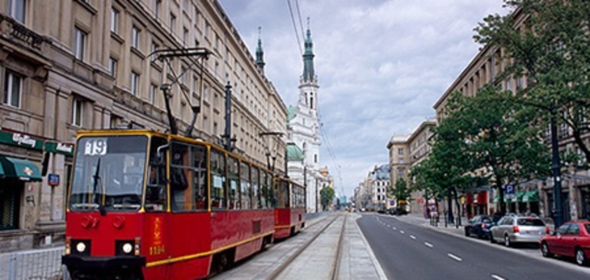 Варшавский транспорт работает в июне дольше обычного