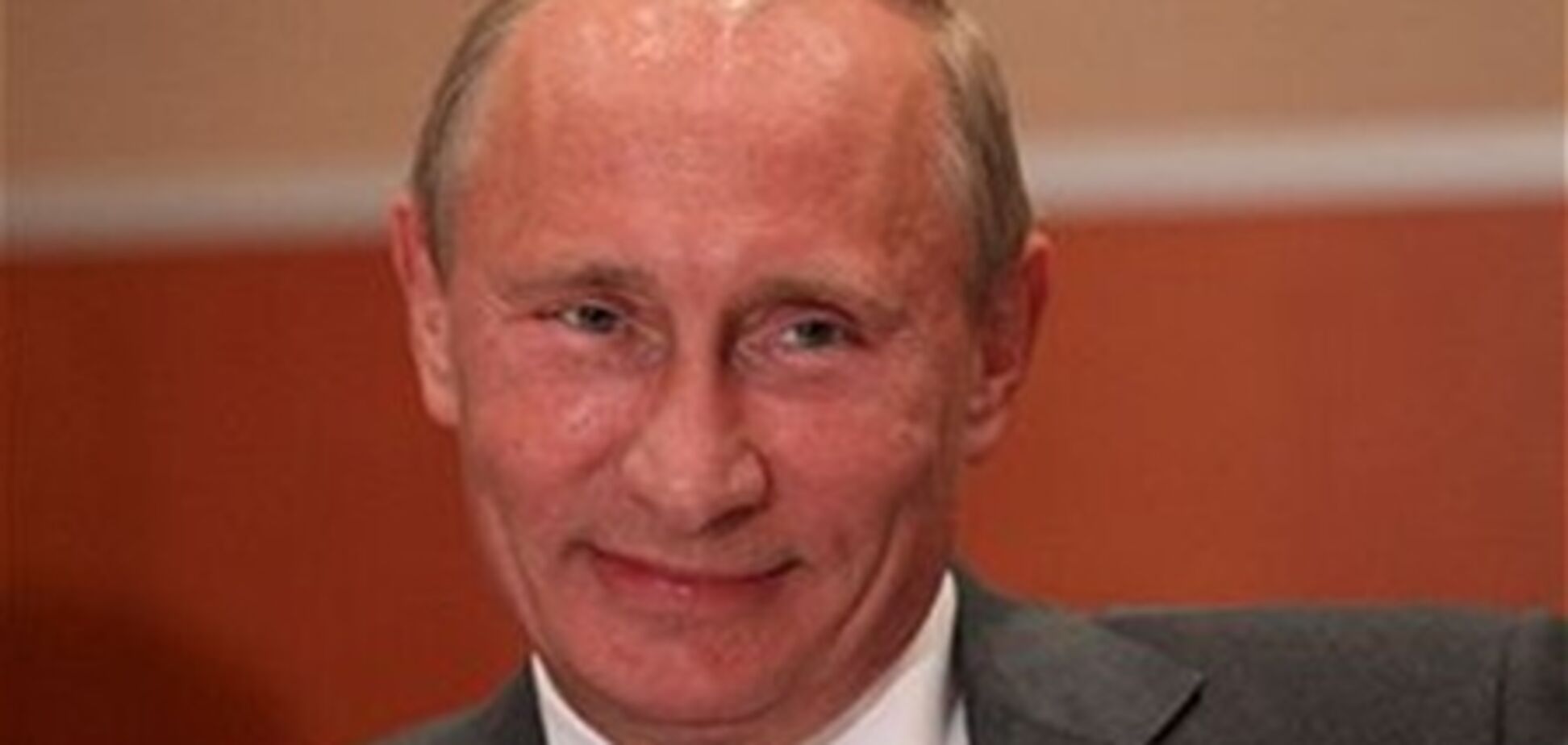 В России посетители магазина оплевали ковры с Путиным