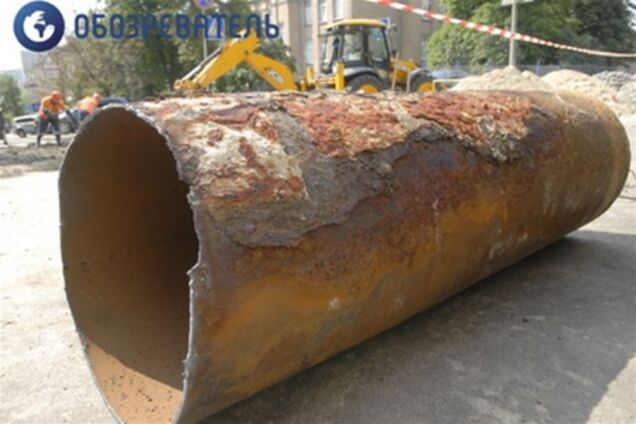 Проблемную теплосеть на Печерске заменили. Фото