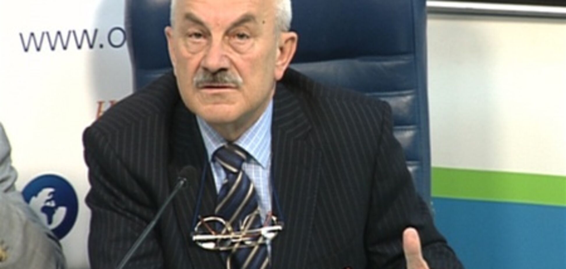 Экономист назвал истинную причину колебаний курса евро