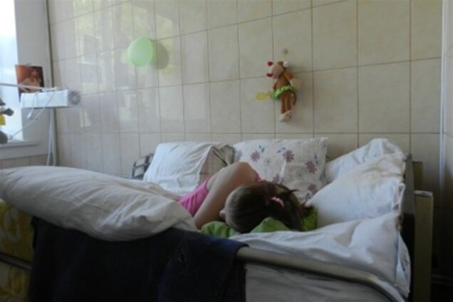 Врачи надеются, что Саша Попова через неделю сможет говорить