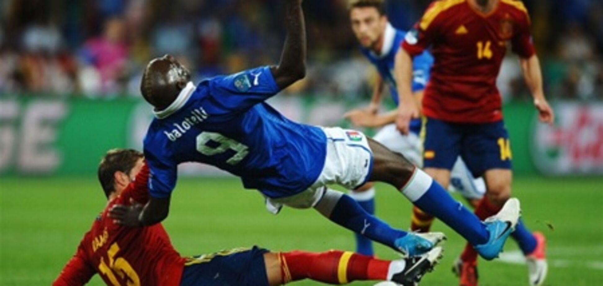 Над всей Испанией безоблачное небо